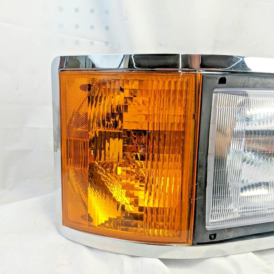 Dorman 8885501 Fits Mack CH CL Set Back Axle RH Headlight Assembly For 25163253 - Image 2 of 4