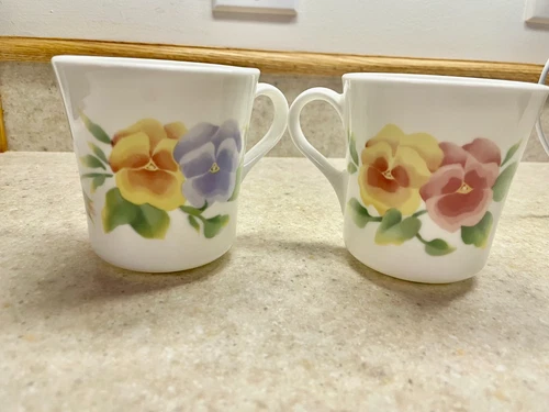 2 Corning Summer Blush Coffee Tea Cups Mugs Pansies Flowers EXCELLENT