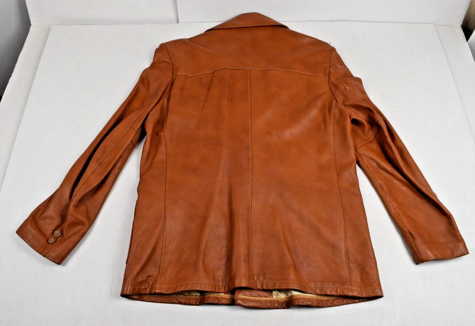 Jaqueta de couro vintage tamanho M/L anos 70 castanha marrom Uber couro macio forrado de cetim - Imagem 2 de 4