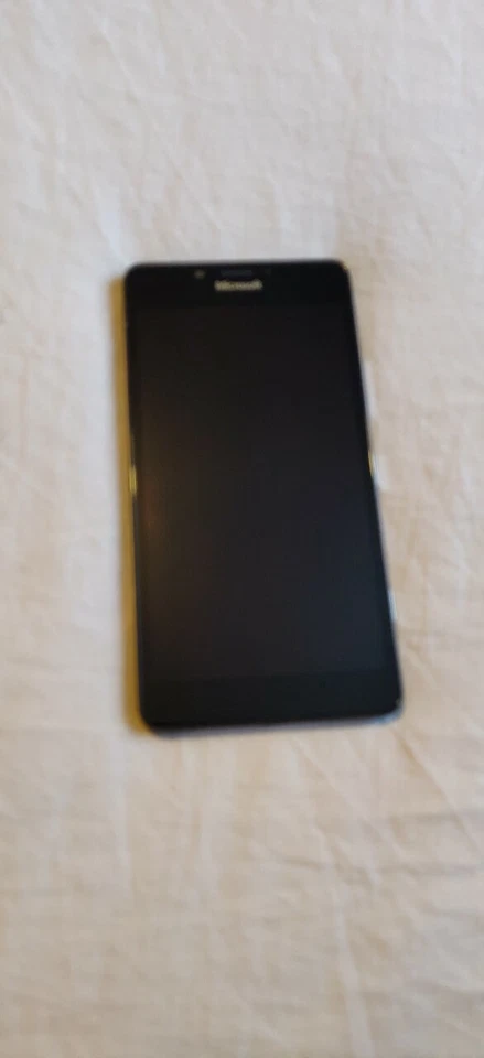 Microsoft Lumia 950    32GB -unlocked   -4G- Black-     Windows 10  -single sim - Image 3 of 4
