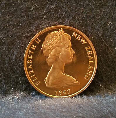 1967 New Zealand 2 cents, Kowhai flowers, red BU P/L specimen, KM
