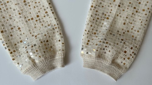 CHANEL 18C PARIS GREECE IVORY GOLD PAILETTE ANGORA SILK CC LOGO SWEATER 36 - Picture 16 of 16