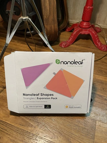 Nanoleaf Shapes WiFi and Thread Smart RGBW Triangles Expansion Pack Open Box