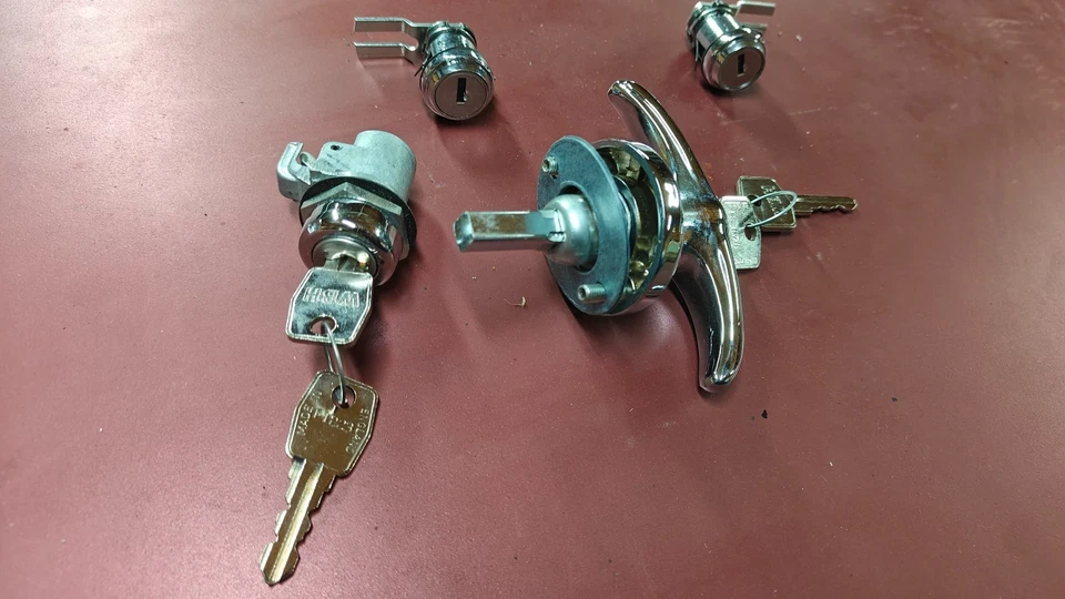 Nuevo Juego de cerraduras de puertas/baúl/guantera de 4 piezas MG Midget 1964-1979 Foto 2 de 4