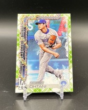 2025 Topps Holiday Shohei Ohtani #H1 Holiday Green Plaid DODGERS INVEST