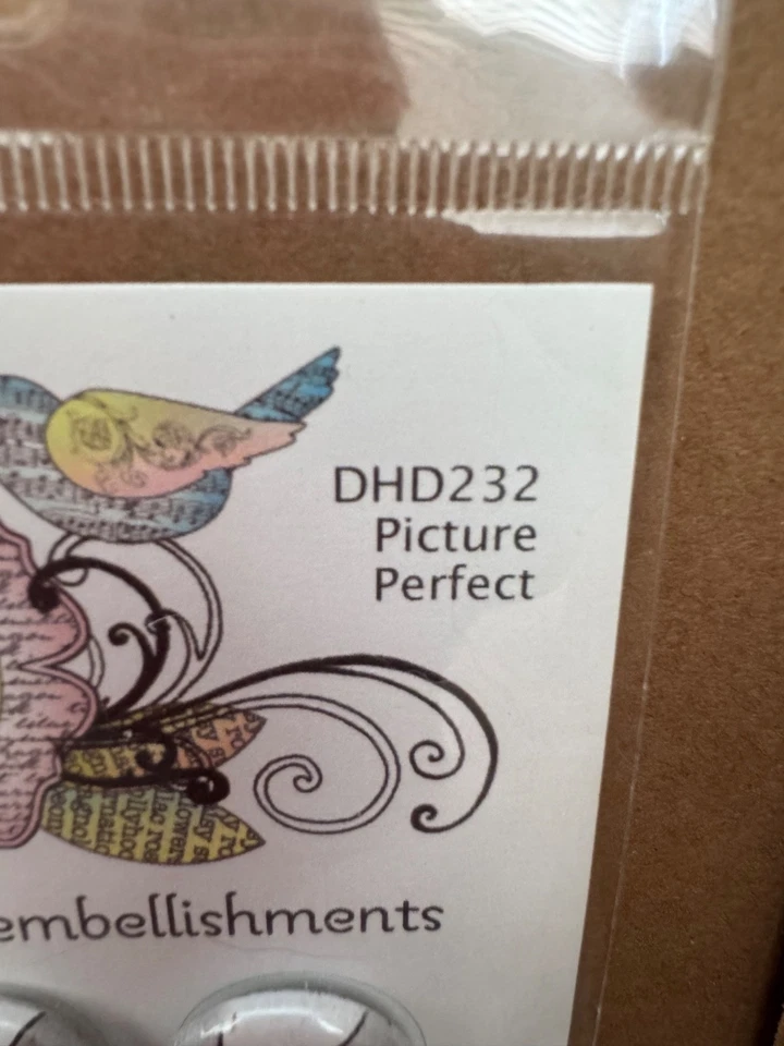 Juego de estampillas transparentes y alfileres de hojalata Darcie's Heart & Home, "Imagen perfecta" POL232 Foto 4 de 4