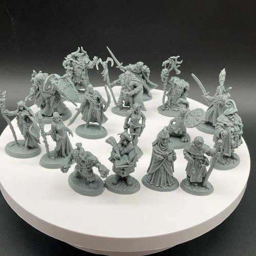 Reaper Bones 5 Initial Collection Lot of 16 RPG Role Playing
