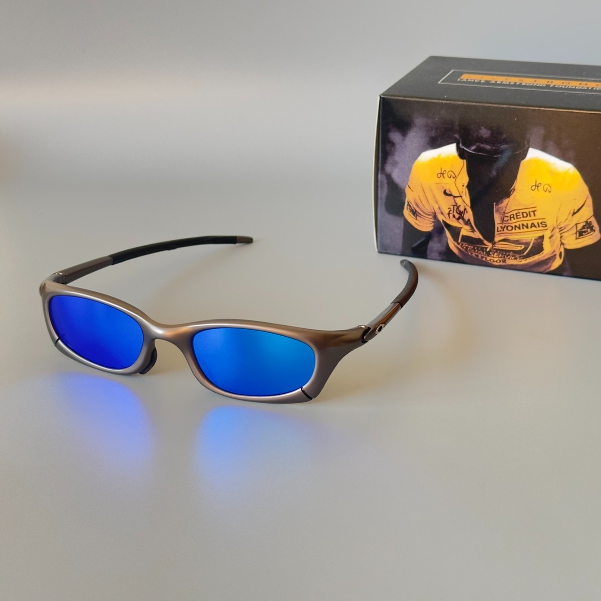 オークリー Mag Four Plasma サングラス Oakley Mag four Sunglasses Blue Lenses/Magnesium Four Frame | eBay UK