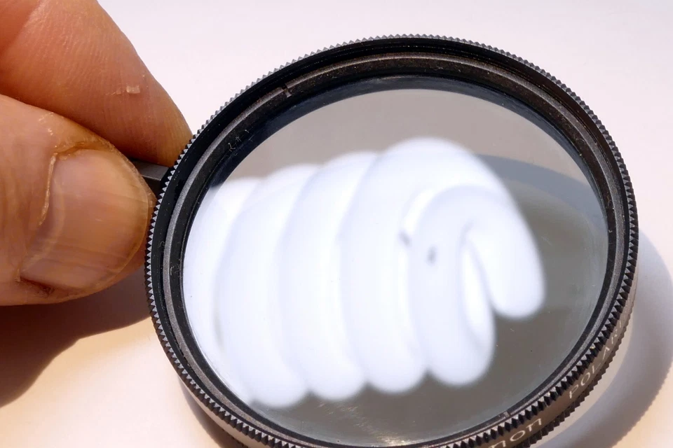 Canon 52mm Filter Linear Polarizer PL genuine vintage for 50mm f1.8 nFD - EOM - Image 4 of 4