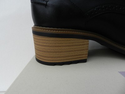 Clarks balmer bella deals