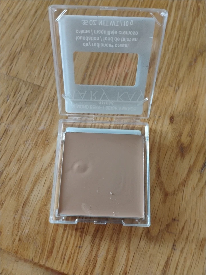 *FLAWED* New Mary Kay Day Radiance Cream Foundation Almond Beige Full Size - Image 2 of 2