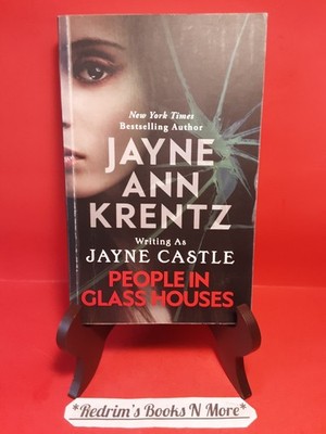 People In Glass Houses Jayne Ann Krentz 2024 Thriller Paperback VERY GOOD
