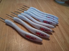 8pcs Crochet Hooks - Very comfortable curve