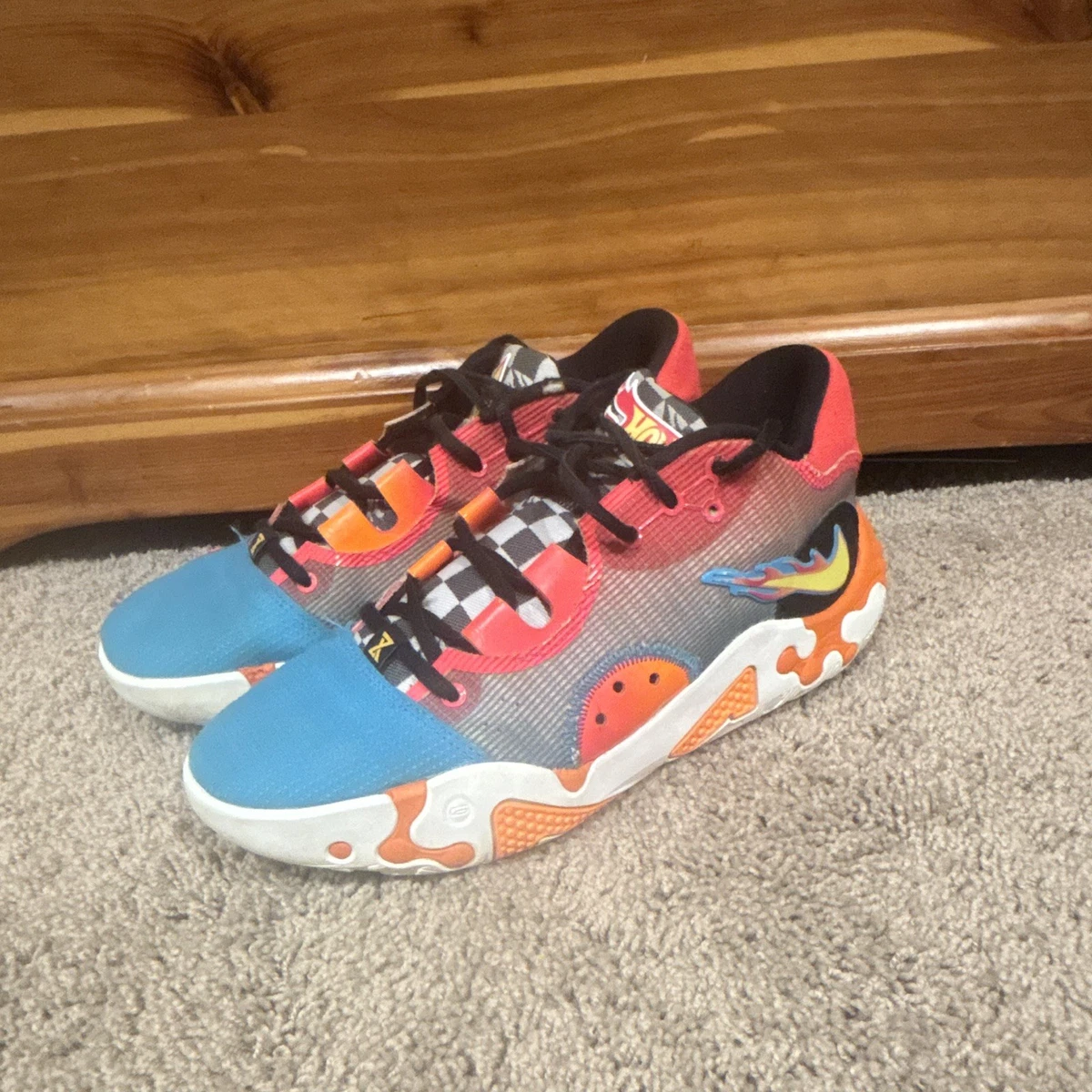 Preços baixos em Nike PG 6 NRG EP x Hot Wheels Black/Laser Blue