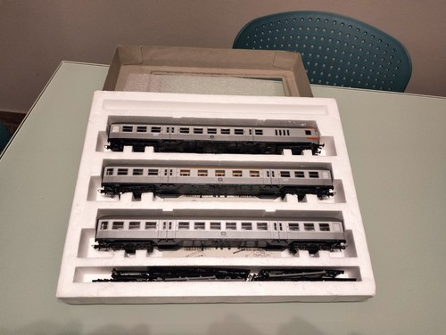 H0 Lima Personenwagen 149737K Set   1 F 0452 | Zustand: Usato