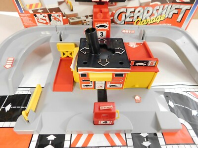 VINTAGE 1985 MATCHBOX GEARSHIFT GARAGE MG-9 Playset
