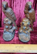 ANTIQUE PAIR OF HUBLEY CAST IRON PARROT BOOKENDS ORIGINAL PAINT PRIMATIVE