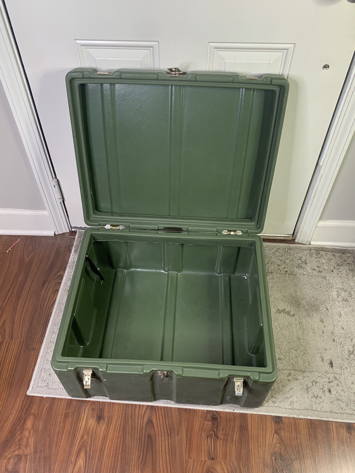 Pelican Hardigg Weather Tight Military Transport Case (24X20X12 Exterior)
