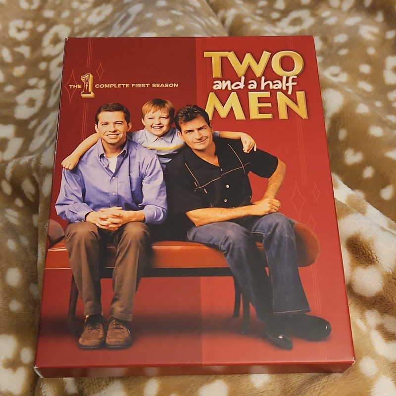 Warner Home Video Two and a Half Men Season 1 Box Set DVD Subtitles NR