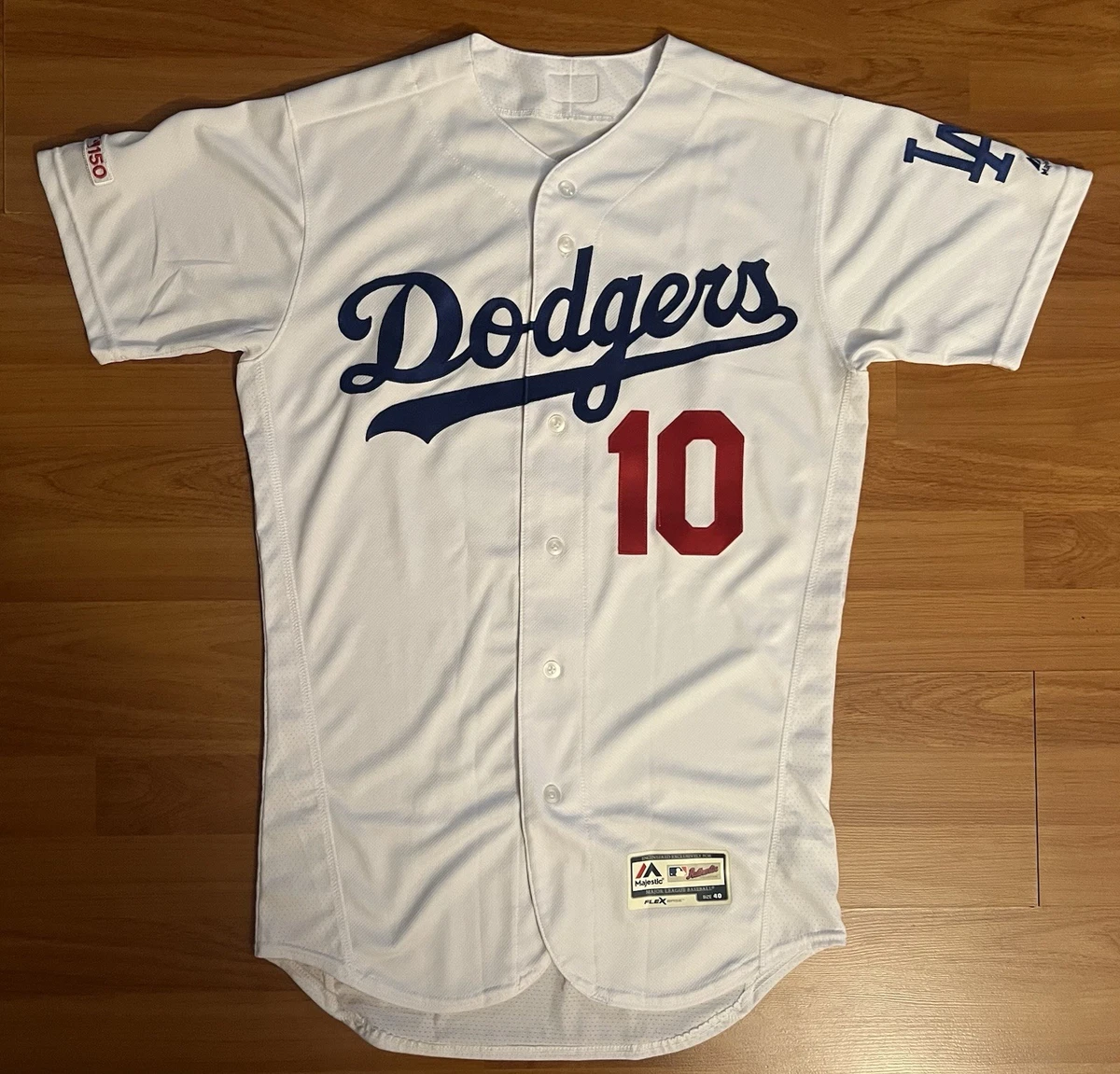 Majestic 40 Size Los Angeles Dodgers MLB Fan Apparel & Souvenirs