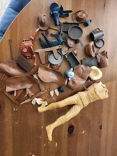 Vintage Lot Johnny West, Accessories Lot 4