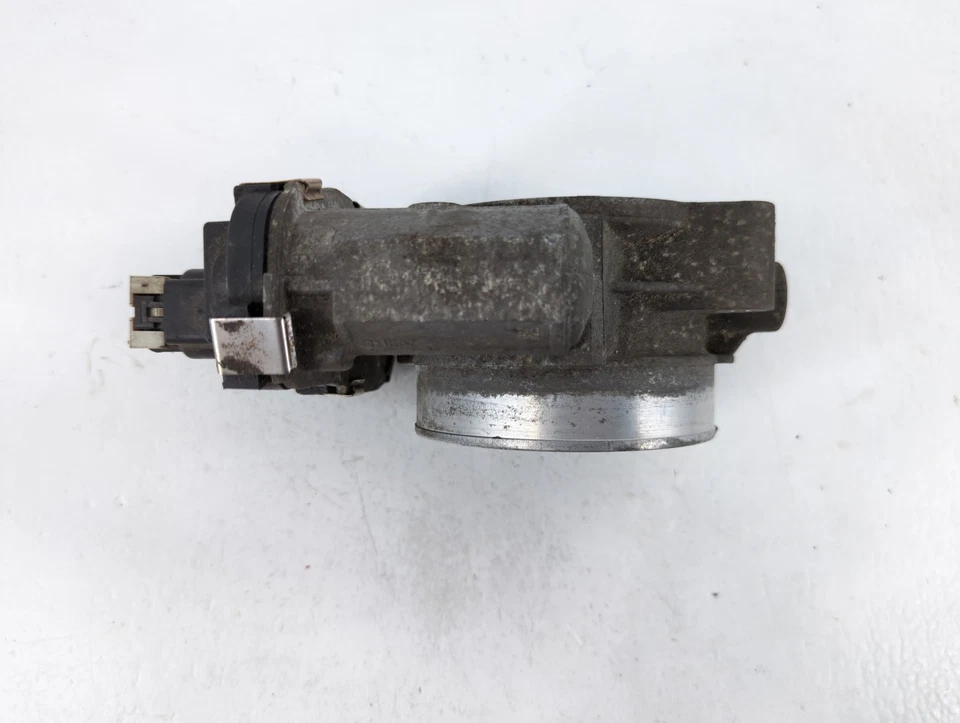 Cuerpo del acelerador GMC Yukon XL V2IXO Foto 3 de 4