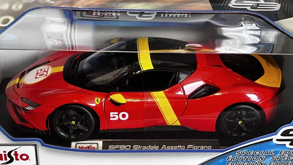 Maisto 1:18 Die-Cast Special Edition Red Ferrari SF90 Stradale Assetto Fiorano - Image 3 of 4