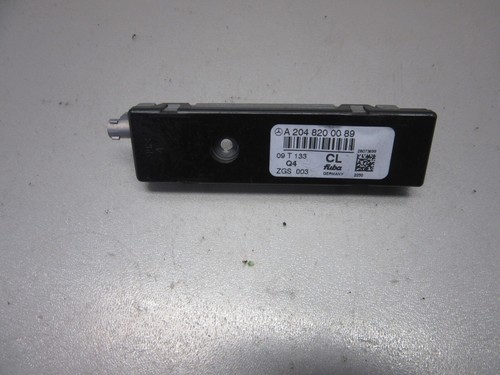MERCEDES W204 Limousine Verstärker Antenne A2048200089 (301)