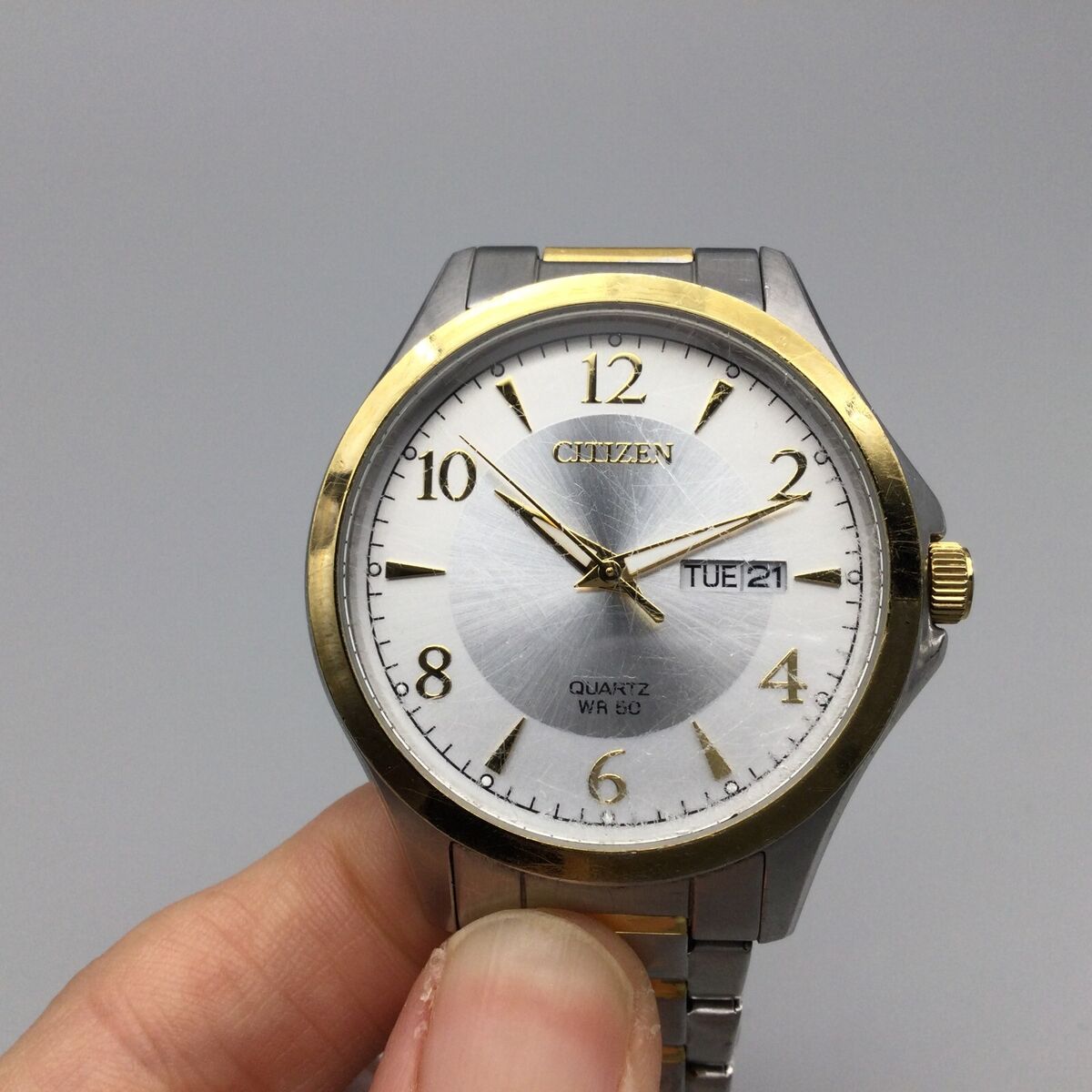Citizen Watch Men 41mm Gold Silver Two Tone Day Date 1502 Citizen Watch Men 41mm Gold Silver Two Tone Day Date 1502
