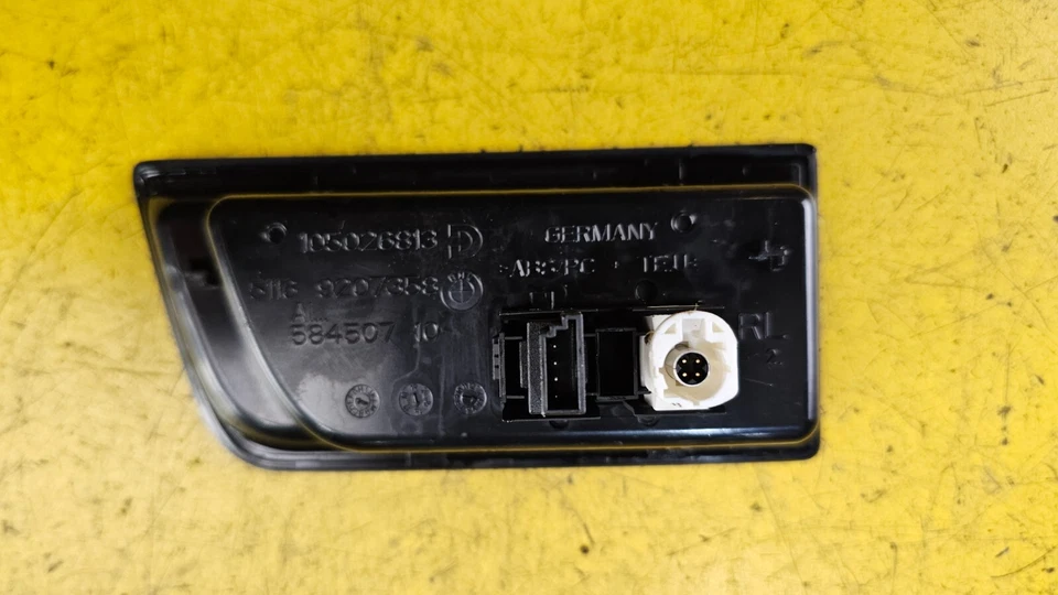 BMW SERIE 1 F20 116D 120i LCI 2015-2019 AUX IN USB SOCKET & TRIM 9207358 Foto 2 de 2