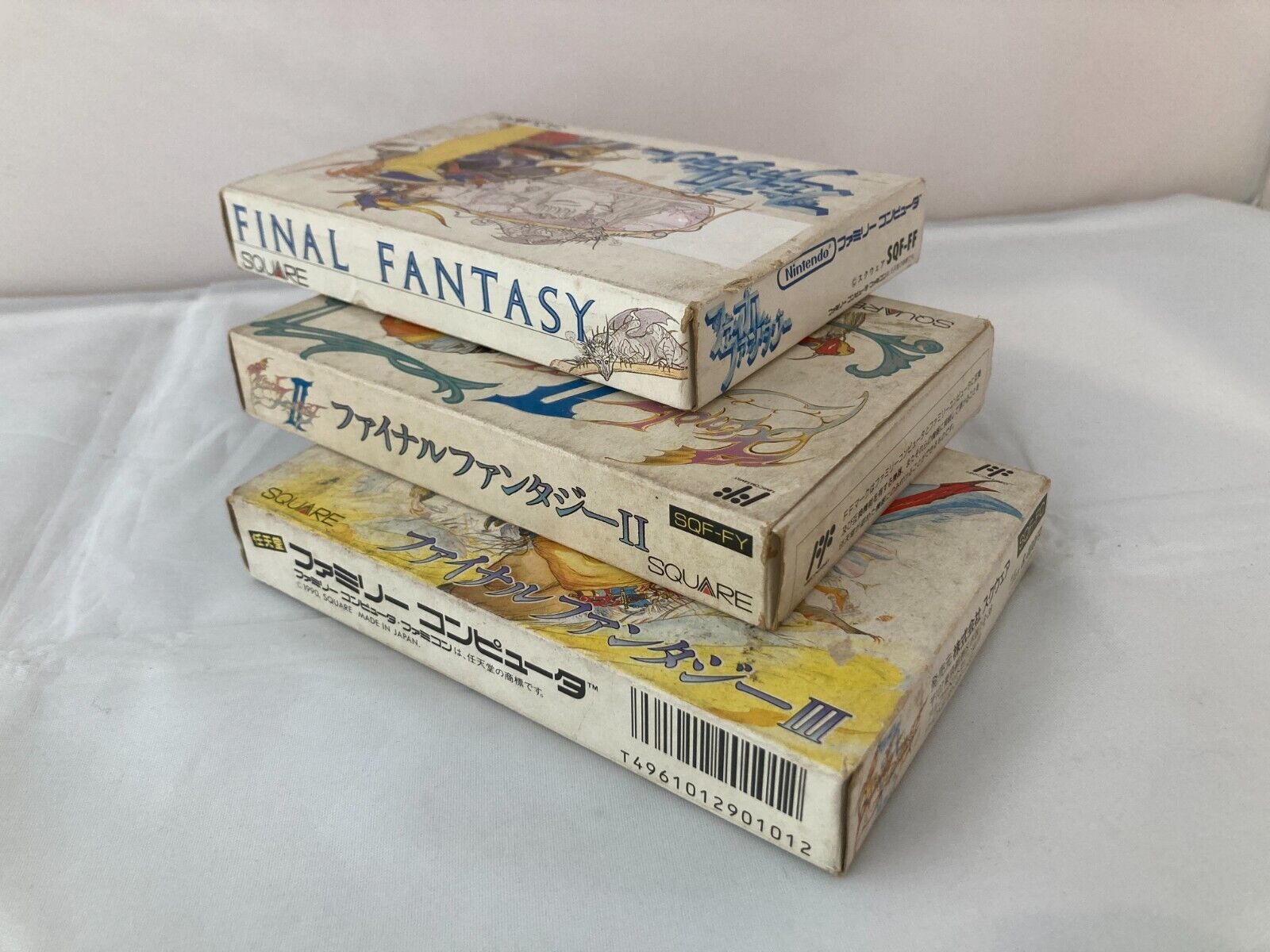 Final Fantasy 1 NES SQUARE Nintendo Famicom Box From Japan