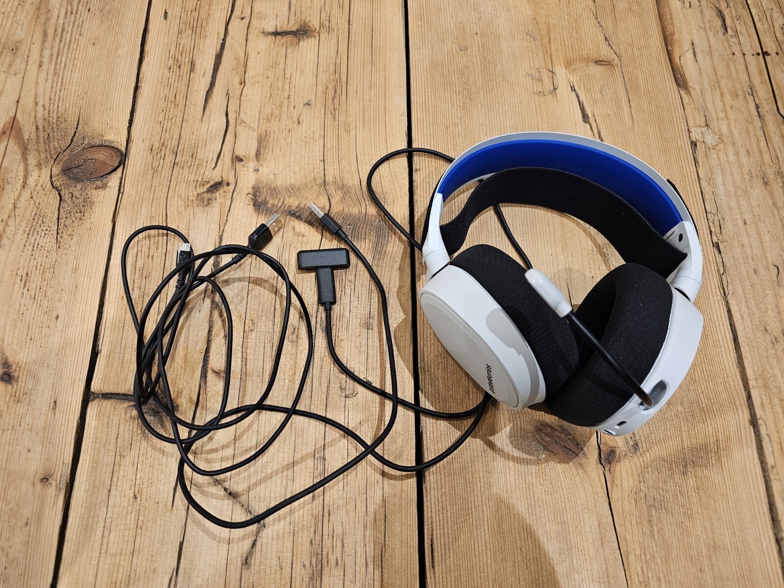 SteelSeries Arctis 7P Wireless Gaming Headset White 5707119043854 eBay