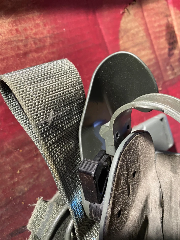 Safariland 6004 SLS STX Green RH Holster CZ 75B - used - Image 4 of 4