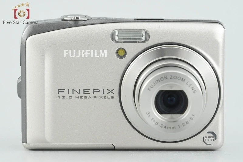 Fujifilm FINEPIX F60fd Silver 12.0 MP Digital Camera [Near Mint] - Image 4 of 4