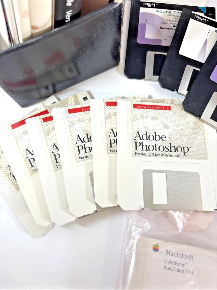 Adobe Photoshop 2.5 Mac w/ 3.0 Upgrade Manuals Floppy Disks Fonts Keys UNTESTED - Image 3 of 4
