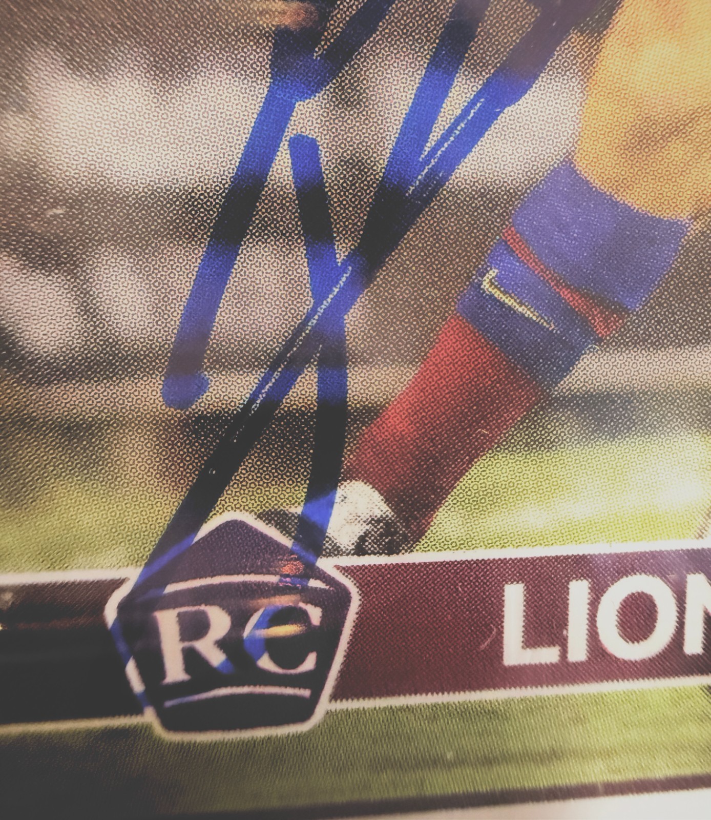 2020 Topps UCL #1 Signed Lionel Messi The Lost Rookie Barcelona Beckett Witness view 2