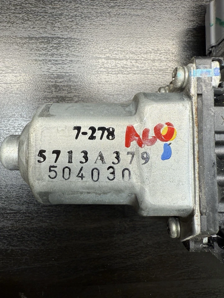 Motor ventana eléctrica puerta del conductor delantera izquierda Mitsubishi Mirage / OEM 7-278 5713A379 Foto 2 de 4