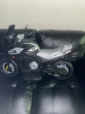 TOBBI 6V Kids Ride On Battery Powered 4 Wheel Electric Motorcycle Toy - Silver