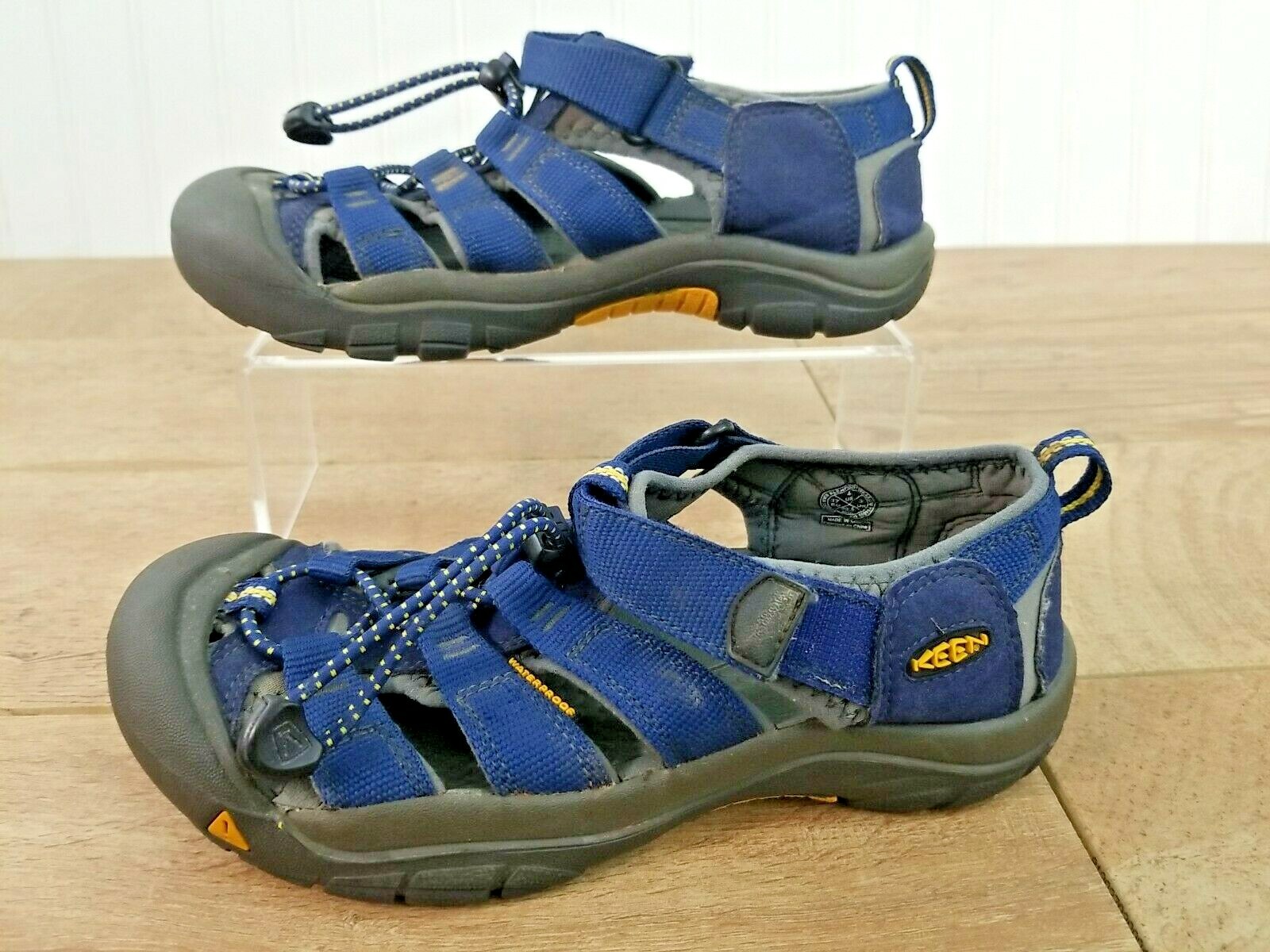 Sandali impermeabili per bambini Keen Newport H2 taglia 4 (37 EU) blu scarpe da acqua usati in ottime condizioni