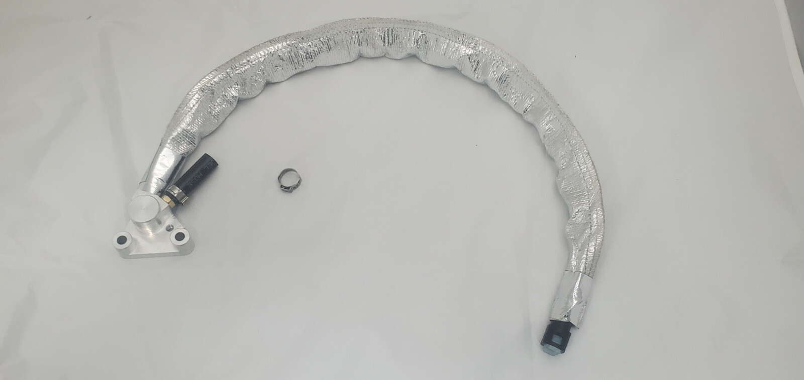 Volvo XC90 S80 Fuel Pressure Sensor Holder Kit Replaces 30720139