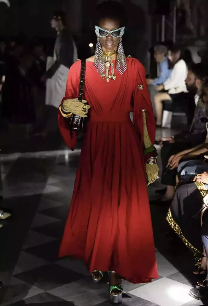 NWT Gucci 44 UK 12 Catwalk Iconic Dress 7500 Wine Red Wool Jeweled Gown