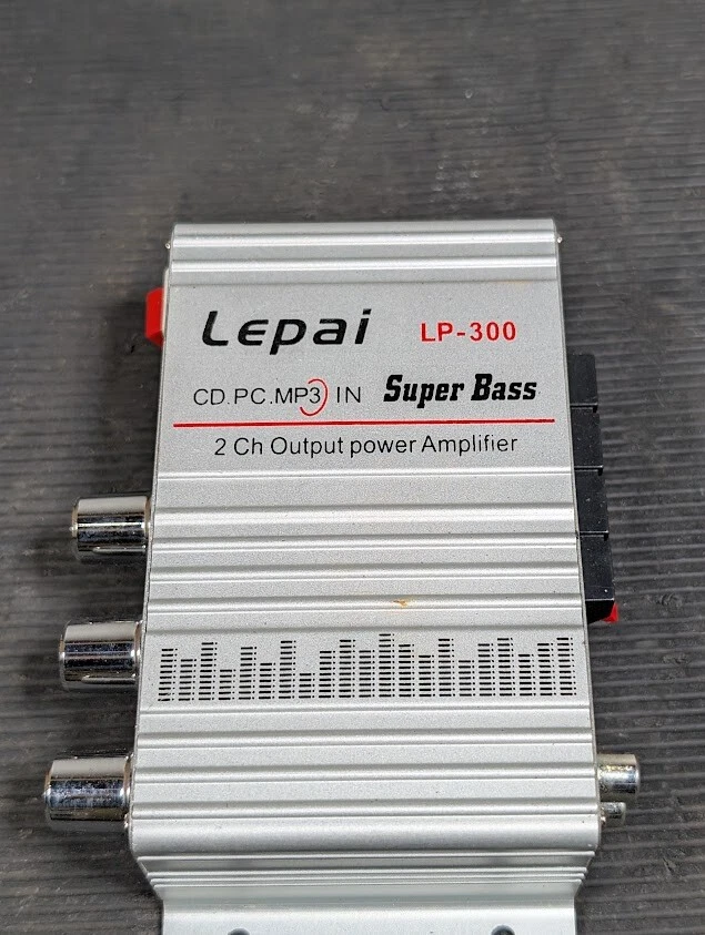 Lepai LP-300 2-Kanal Verstärker - Funktioniert, Gebrauchsspuren - Bild 2 von 4