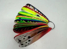 * REEF RUNNER * SPOON COLOR SAMPLES ' 3.5" ' LOT OF 25 COLORS/PATTERNS