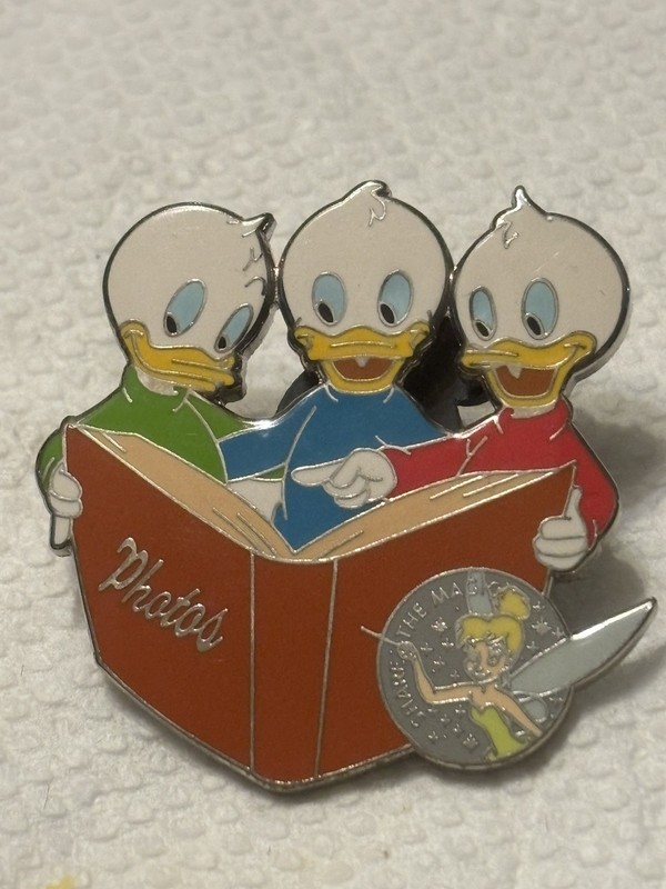 Walt Disney Huey Dewey & Louie  Photos Album 2002 Collectible Trading Pin. New