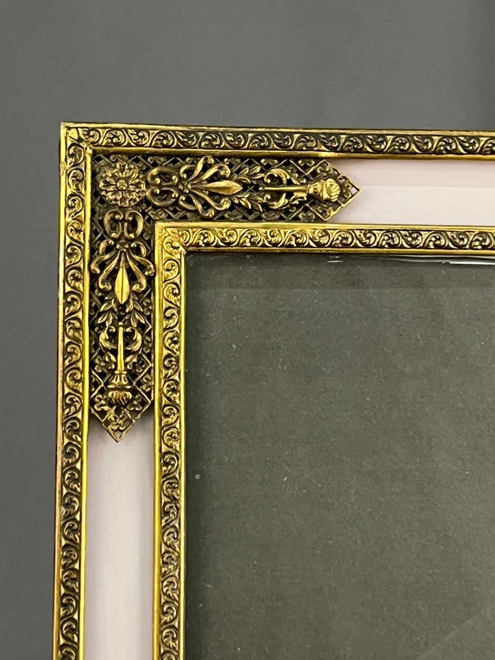 1930 Art Deco 8"X10" latón y filigrana fama con bordes pintados al revés (2) Foto 2 de 4