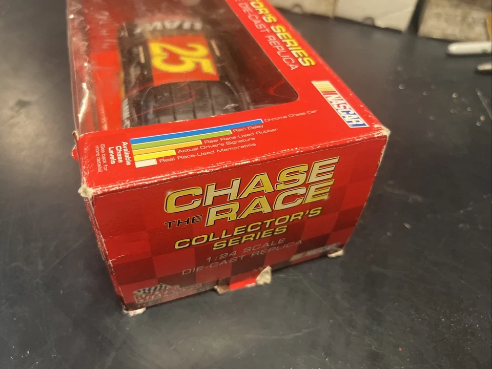 Racing Champions 2002 Jerry Nadeau #25 UAW Delphi Chase the Race NASCAR Foto 3 de 4