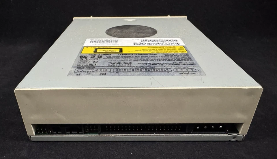 Vintage Compaq Internal CD-ROM Drive LTN-323 - Image 3 of 3