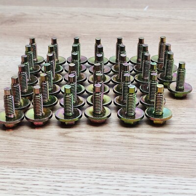 LOT OF 40 UNBRANDED YELLOW ZINC COARSE THREADED BODY BOLT 5/16''
