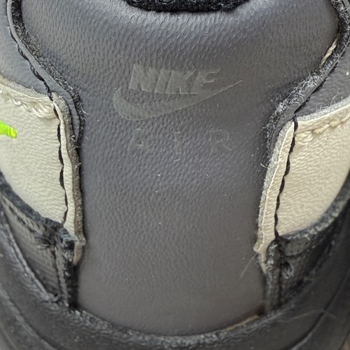 Nike Air Max 95 Schwarz Grau Volt Sneaker Schuhe 905462-022 Unisex Kleinkinder Größe 4C - Bild 8 von 10