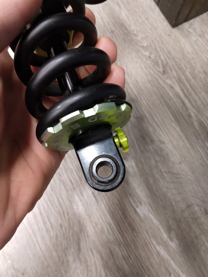 DVO JADE X  210x50-55 rear shock 2022 fits IBIS Includes 2 coils 600 and 650 - Image 4 of 4